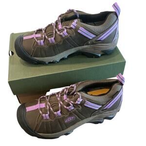 NEW Keen Womens Targhee II Hiking Shoes 38.5 US 8 Boots Gorpcore Camping Brown